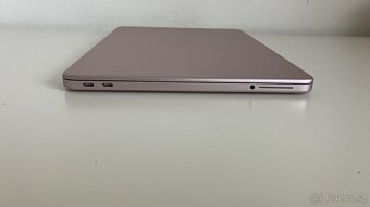 Macbook Neo 13” zánovní růžový - 3