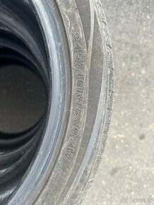 Letni pneu 245/40/R18 - 3
