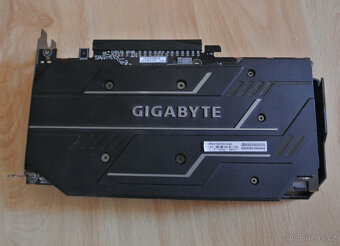 Gigabyte Radeon RX 5600 XT / 6GB GDDR6 - 3