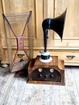 Rádio Stygor, 1931, s reproduktorem a anténou - 3
