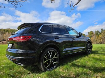 VW TOUAREG R-line 2024 210kW PLNÁ VÝBAVA - 3