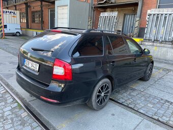 Škoda Octavia II 1.6 TDI lehce bouraná, plně pojízdná - 3