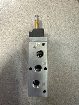 FESTO elektromagnetický ventil MFH-5-1/4-B - 3