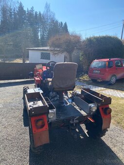 Traktor domácí výroby 4x4 + kárka - 3
