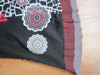 Šaty vel. M/L, 100% bavlna, zajímavý design, délka 100 cm - 3