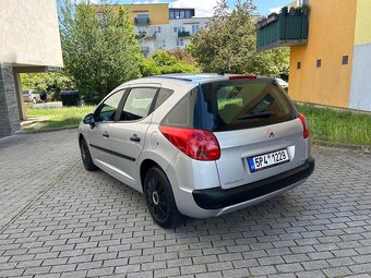 Peugeot 207 - 3