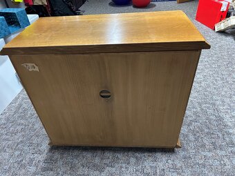 Masivní dubový stolek - 3