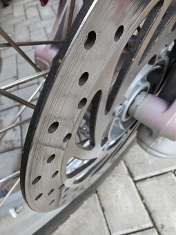 Aprilia Pegaso 650 - přední kolo - 3