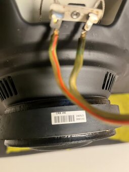 Prodám subwofer Crunch crb 350 - 3