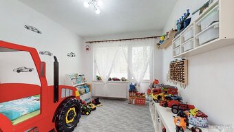 Prodej rodinného domu 4+1, 215 m², Stará Červená Voda. - 3