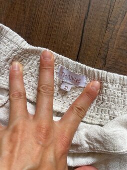 Volnější tříčtvrteční kalhoty - 3