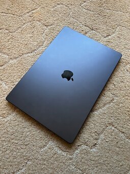 Prodám MacBook Pro M4 Max, displej 16" - 3