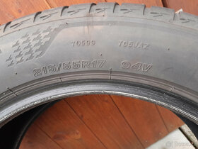 Prodám letní pneu Bridgestone 215/55R17 94V - 3