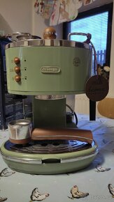 Pákový kávovar DeLonghi Icona Vintage zelený - 3