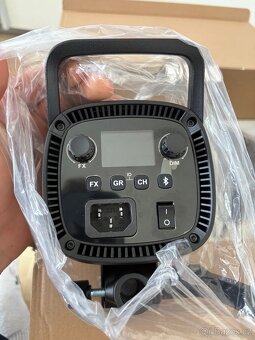 LED video světlo Godox SL60IID , 70W , Bowens - 3