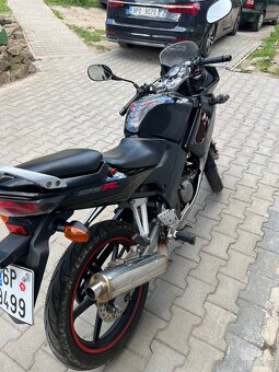 Honda CBR 125R - 3
