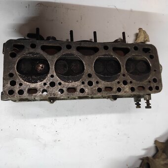 Fiat 1100 hlava, sání, svody 5 kanál okolo roku 1960 - 3