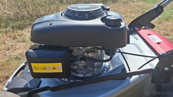 Sekačka s motorem Honda vč. koše - 3