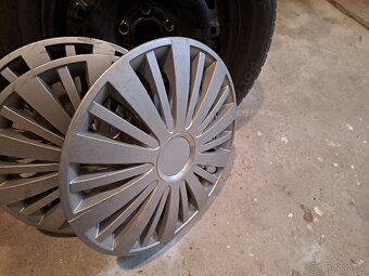 Prodám 4x plechové disky včetně pneu na Škoda Fabia II - 3