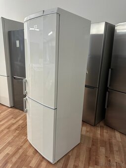Lednice s mrazákem Aeg (240) - 3
