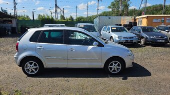 Volkswagen Polo 1.2i 12V, r.v. 2008, klima, ALU, výhřev - 3