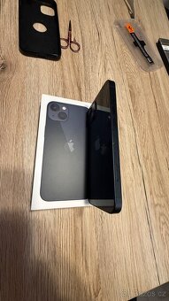 Apple iPhone 13 128GB Midnight black CZ - 3