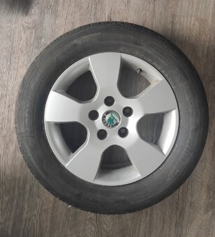 Originál Alu Škoda / 5x112 / ET 50 / PNEU 205/60 r15 91V - 3