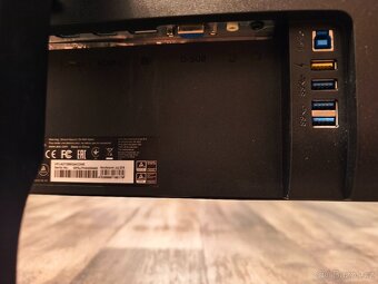 Herní monitor 27" AOC G2790PX - 3