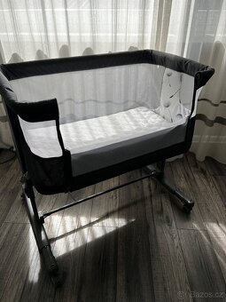 Dětská postel na kolečkách , pouzdra . - 3