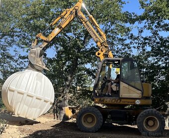 Kolové rypadlo HYDREMA M1100 - 3