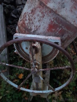 Dám za nabidnutou cenu stavební michacku - 3