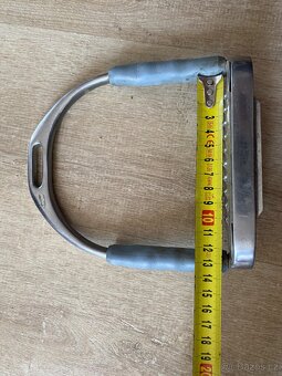 Kloubové třmeny intec - 3