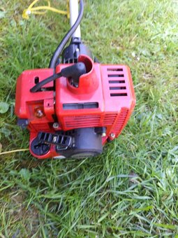 Benzinový křovinořez zn. SOLO - 3