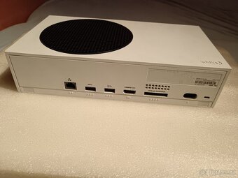 Xbox Series S,SSD 512 GB,+ 2x ovladač - 3