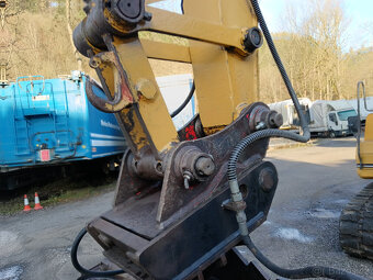 Pásový Bagr CAT 307 B - - 3