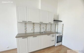 3+kk + balkon , 90m2, po rek.u metra Hradčanská - 3