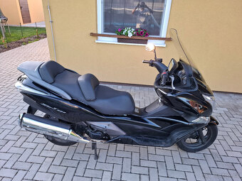 Prodám skutr Honda SW - T 400 - 3