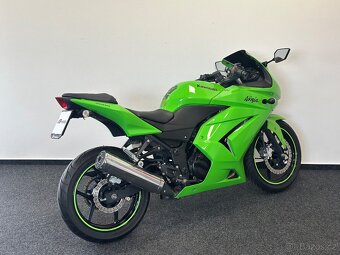 Kawasaki Ninja 250R - 3