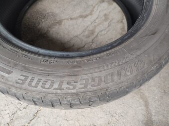 Bridgestone 185/60 R15 letní pneu - 3