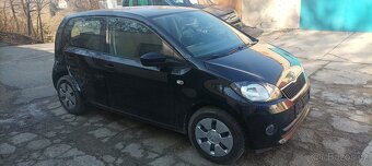 Škoda Citigo 1.0 44kw 05/2014 koupeno čr 1 majitel - 3