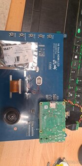 Raspberry Pi 4 - 2GB ram + LCD dotykový + nabijecka - 3