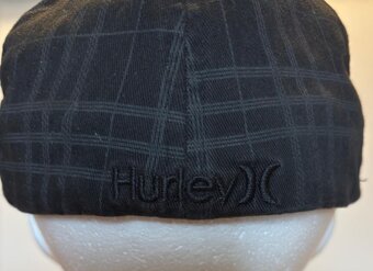Značková kšiltovka Hurley - 3