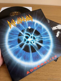 Def Leppard – Adrenalize - 3