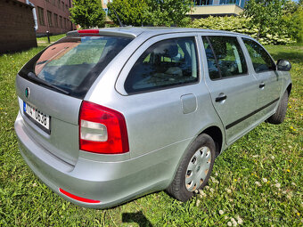 Škoda Octavia II,1,6 MPi, 07/2011,původ ČR,126.300km - 3