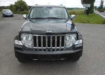 Jeep Cherokee 3,7 V6 151 kW KLIMA Bez koroze benzín - 3