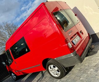 Ford Transit T300 2.2 TDCi (85 kW), 6 míst, tažné, ČR - 3