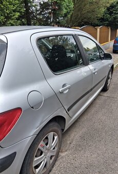Prodám peugeot 307, r.v.2003 - 3