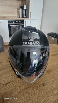 Helma Shark - 3