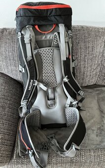 batoh Vaude Asymetric 42+8 / TOP STAV - 3