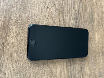 iPhone SE 2022 5G Black 128GB - 3